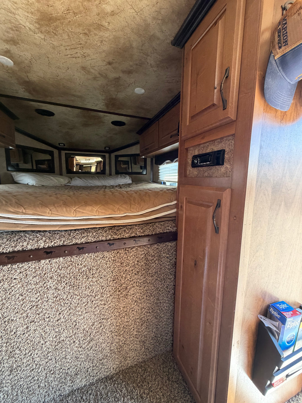 2017 Trails West Santa Fe Living Quarters