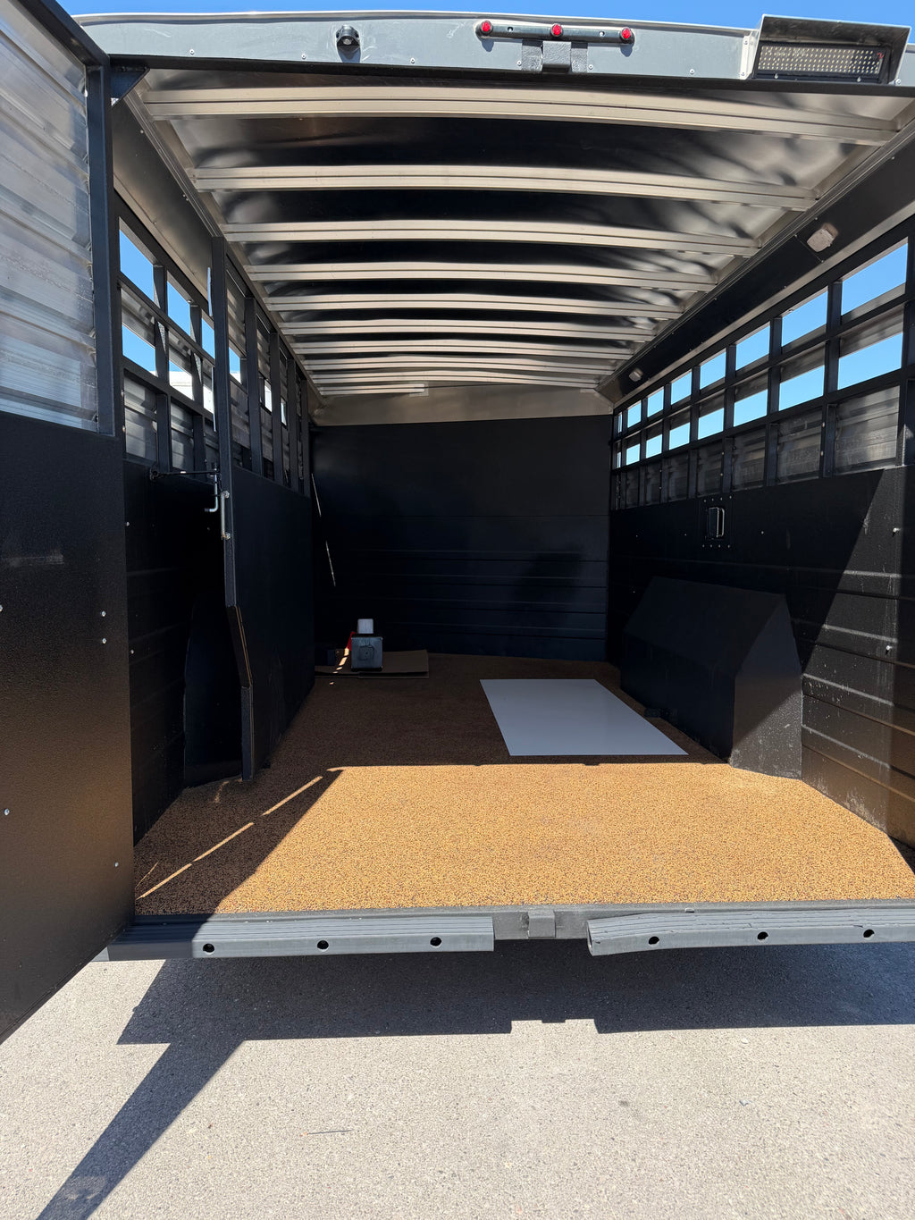2026 Logan Coach 22’ Stock Combo T/T #13847