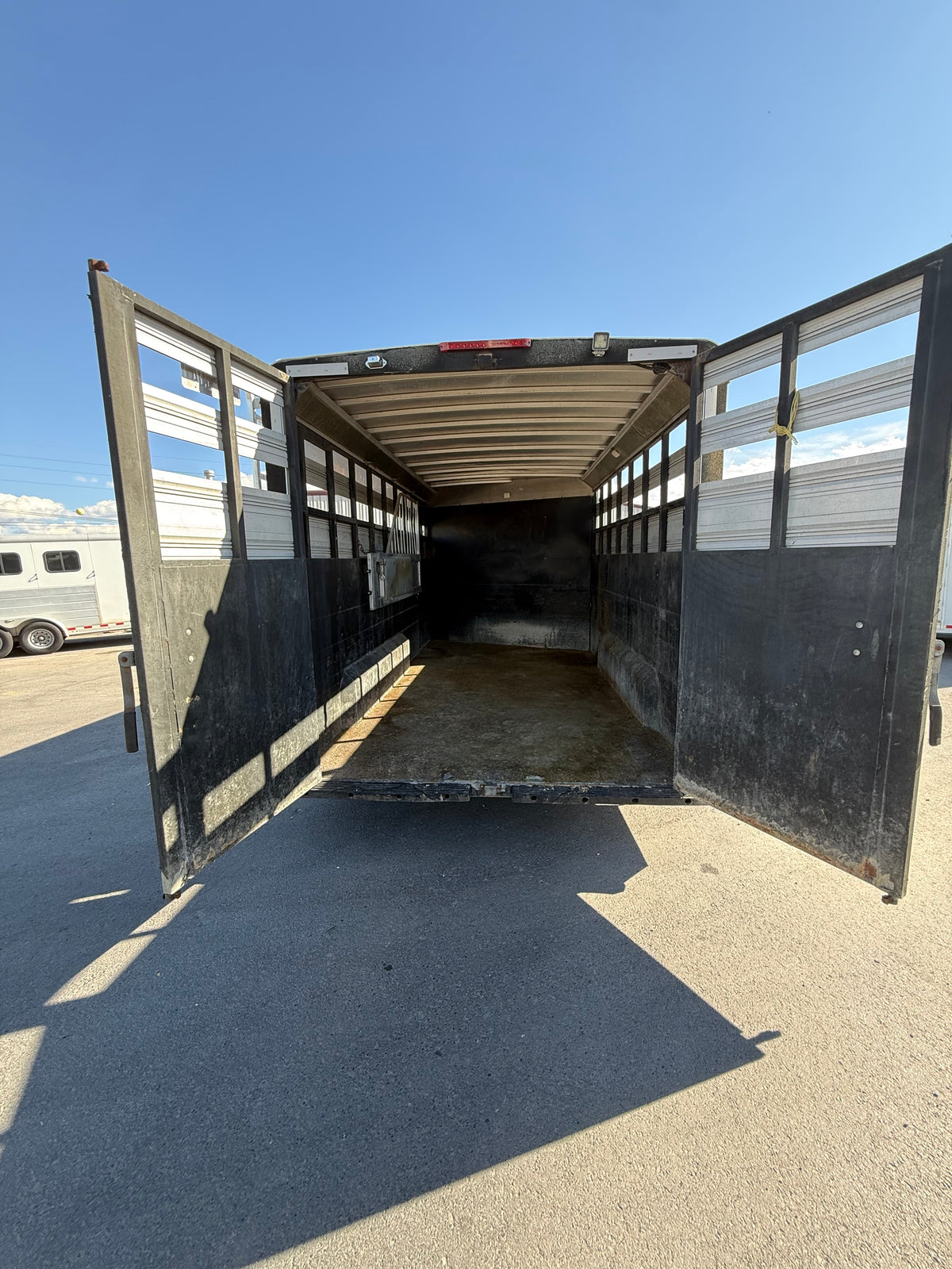 2015 Logan Coach 18’ Stockman #72079