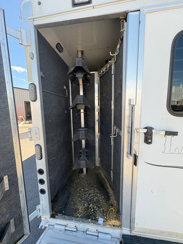 2014 Lakota Big Horn 4 Horse LQ