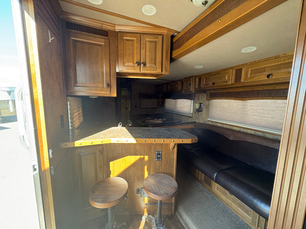 2014 Lakota Big Horn 4 Horse LQ