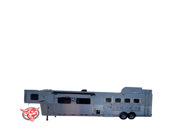 2014 Lakota Big Horn 4 Horse LQ