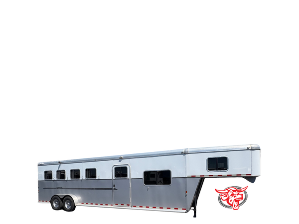 2016 Charmac Outlaw 4 Horse Living Quarters