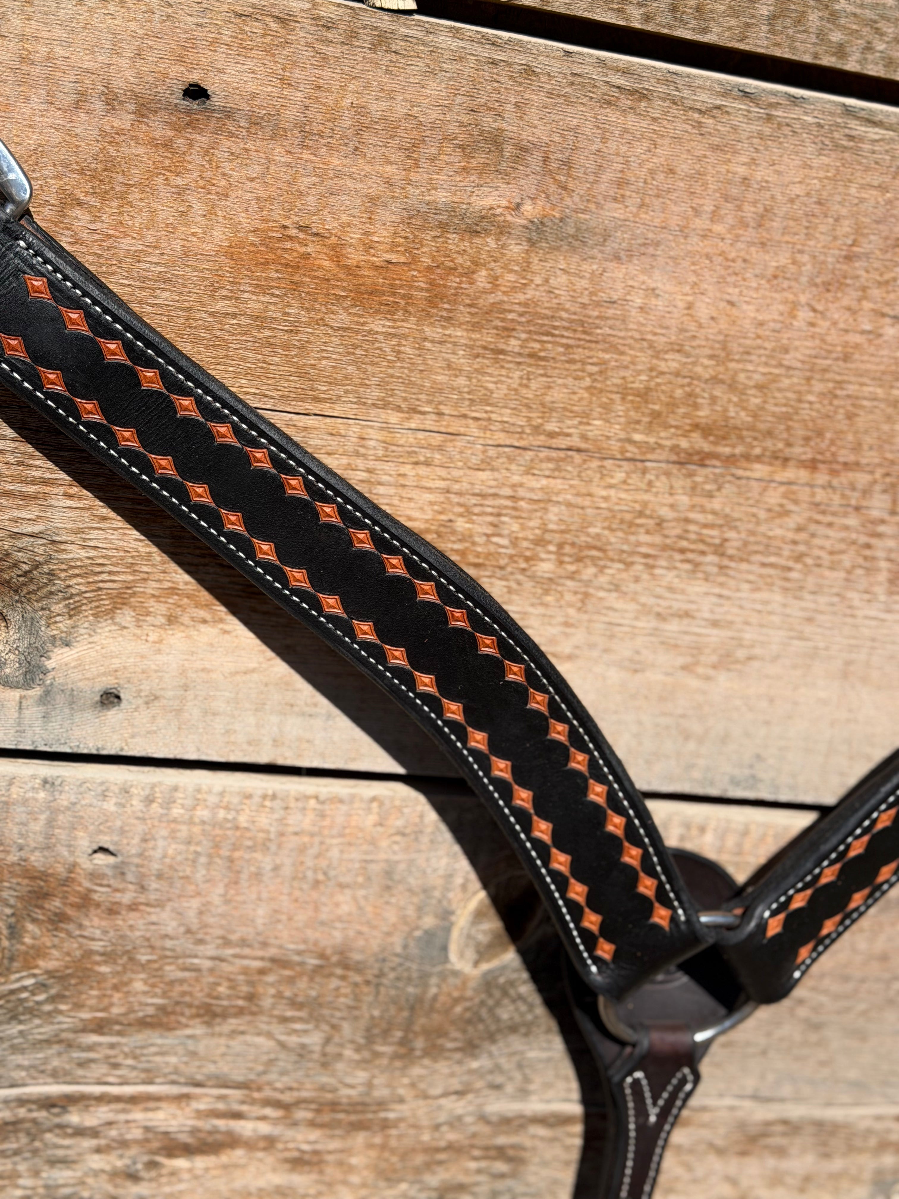 Martin 2" Dark Framed Diamond Stamped Breastcollar