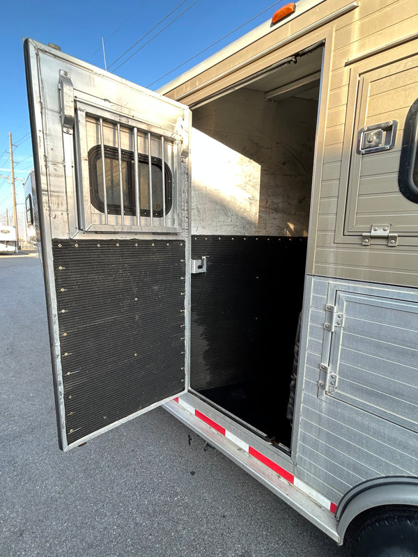 2004 Hillsboro 4 Horse Living Quarters Trailer #1345