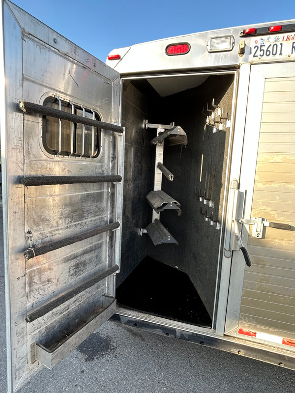 2004 Hillsboro 4 Horse Living Quarters Trailer #1345