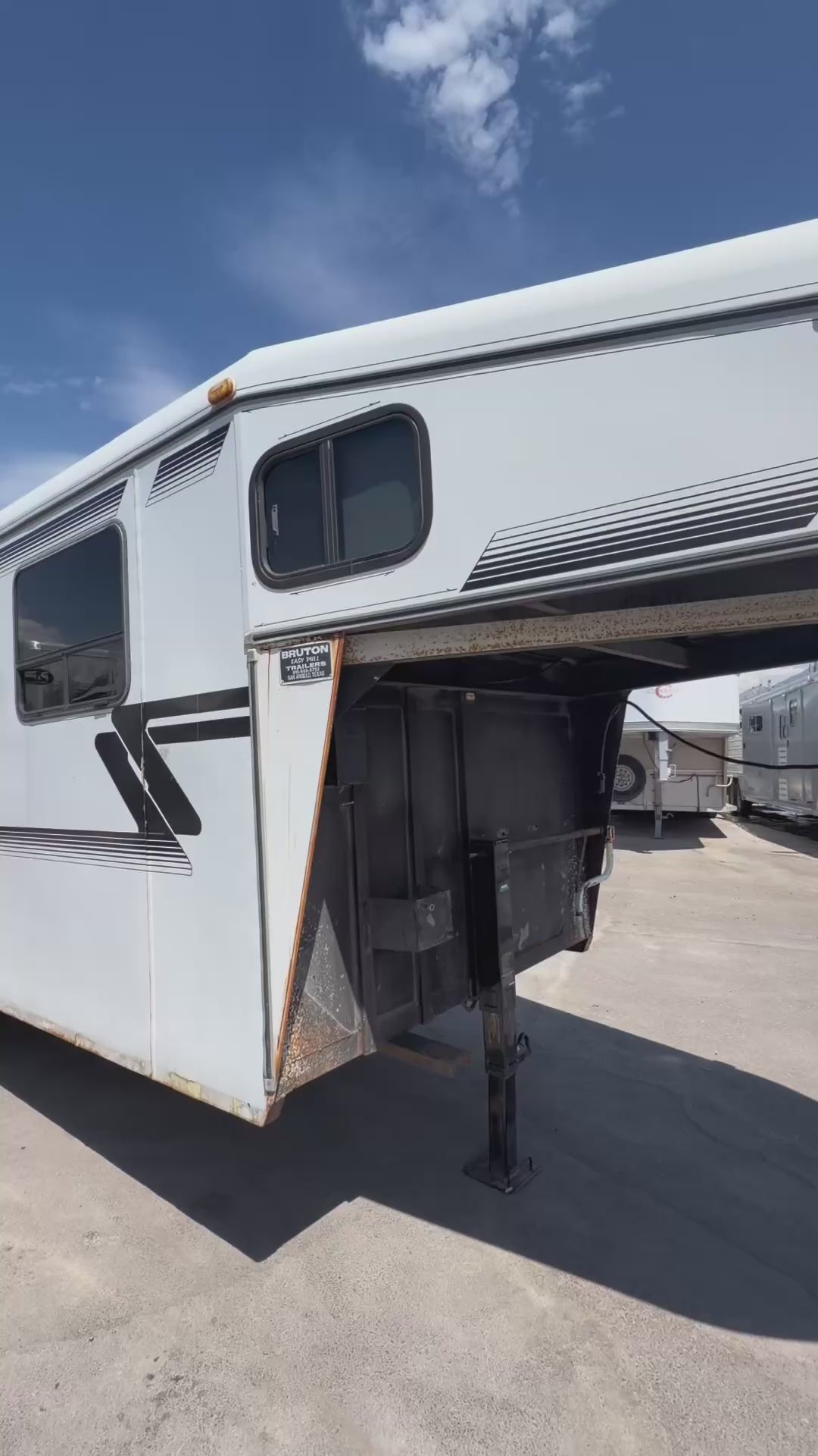 1997 Bruton Easy Pull 3 HR Gooseneck #4697