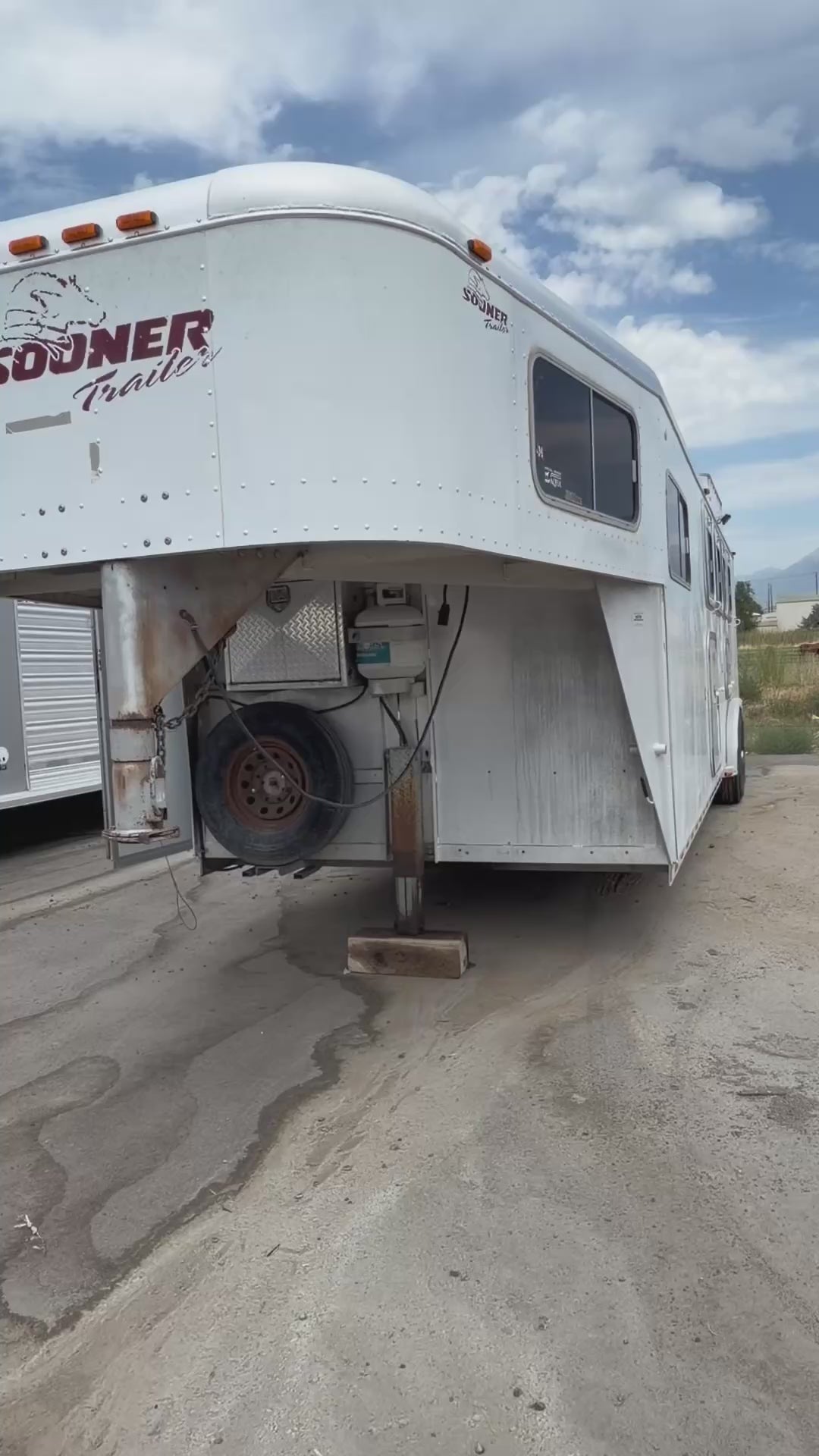 2000 Sooner 4 Horse Weekender #2629